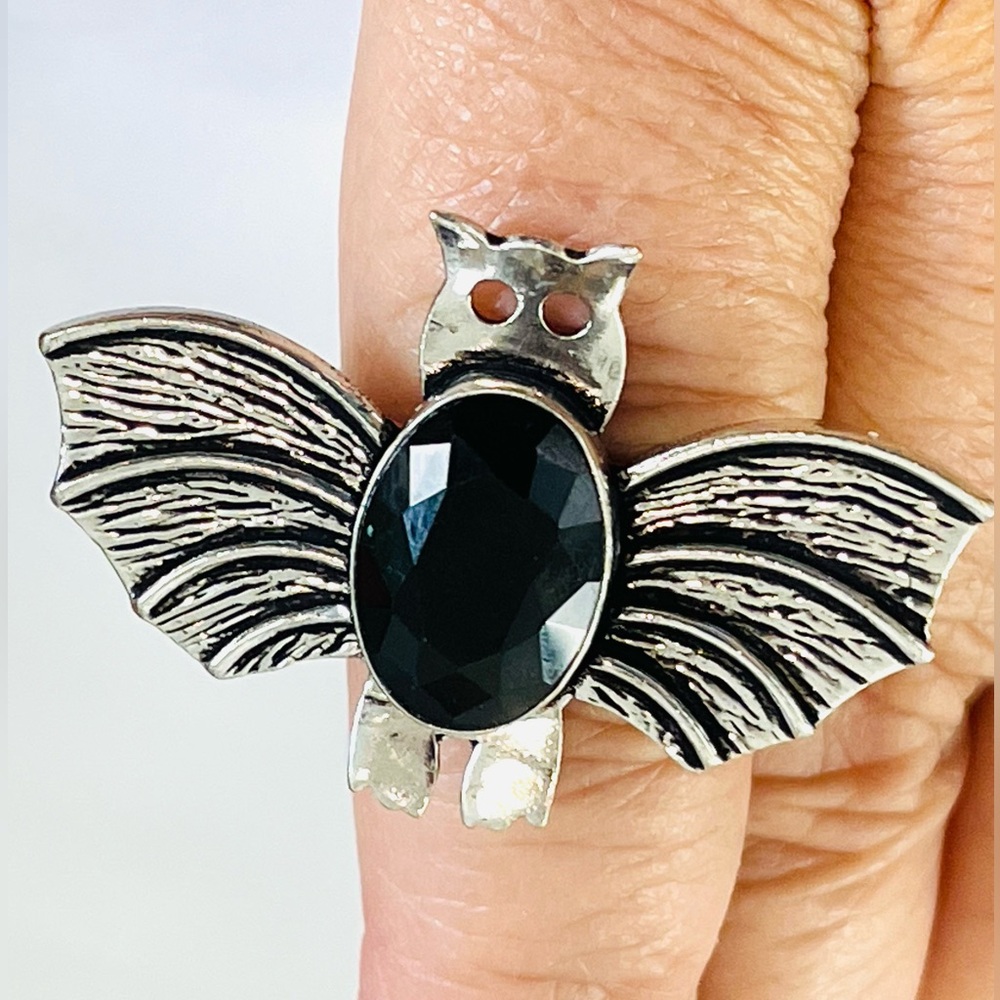 Silver Bat Ring with Black Gemstone 9.5